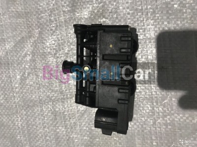 Блок клапанов задней подвески Range Rover sport